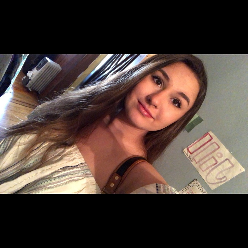 Meet your Posher, Jillian